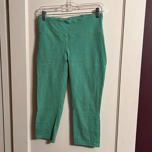 Patagonia Women's Green Organic Cotton Blend Yoga Athletic Capri Pants Size M